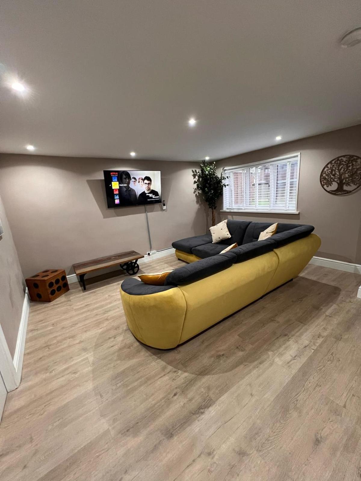 Premier Inn Comfort Mattresses - Sleeps 6 Middleton  Exterior foto